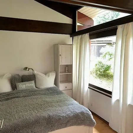 Rote Haus Am بيت للعطل فالشينسي